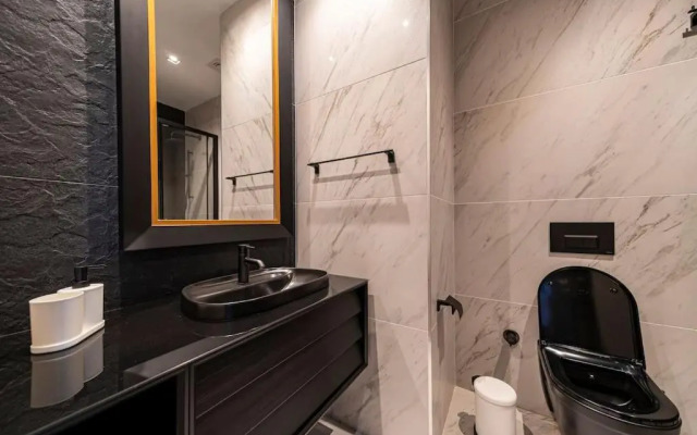 Classy, quality furnished residence-7/24 security ( Benesta 10 )