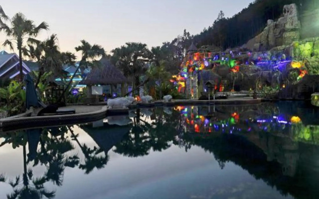 Tianfang Yuetan Hot Spring Resort