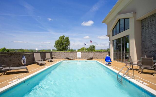 Holiday Inn Express Winchester South-Stephens City by IHG