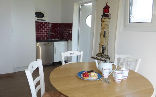 Comfortable Holiday Home With Fantastic sea View