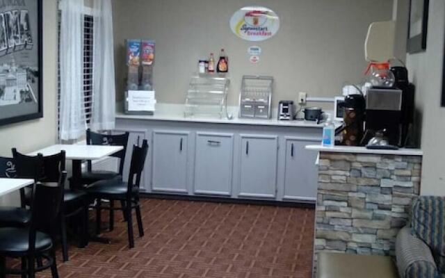 Super 8 Motel - Columbia