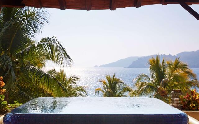 Thompson Zihuatanejo, a Beach Resort, part of Hyatt