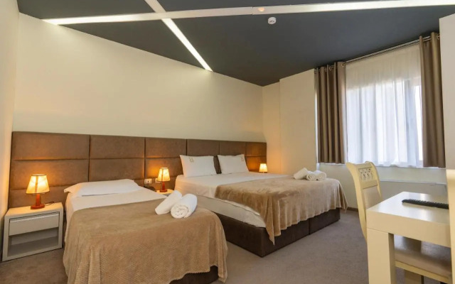 Hotel Emigranti 2