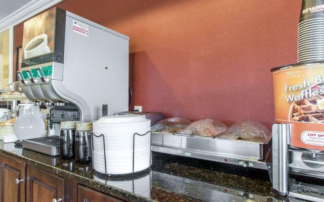 Quality Inn & Suites Demopolis