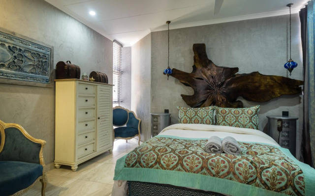 Sea front designer apartment