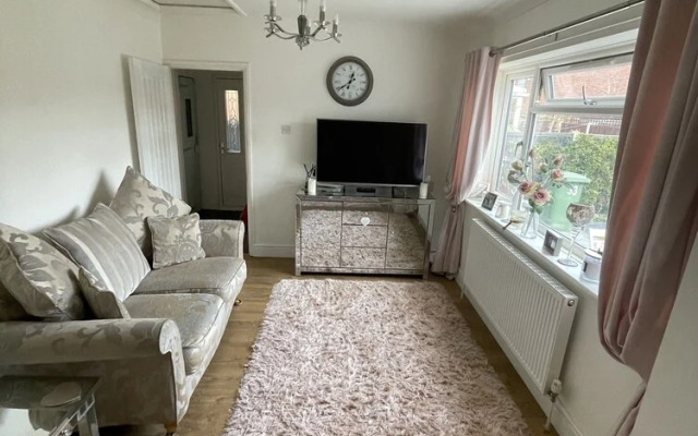 Beautiful 2-bed Bungalow in Canvey Island
