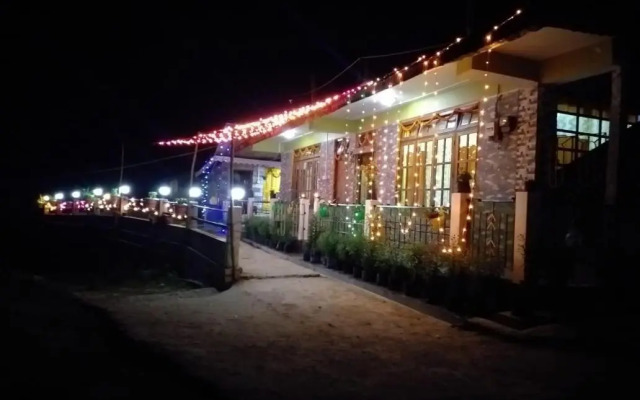 Delo Lake Homestay