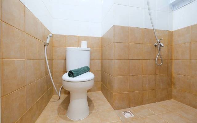 Comfy Studio Apartment @ Green Pramuka City