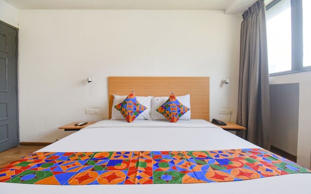 Hotel Alpha Centre by OYO Rooms