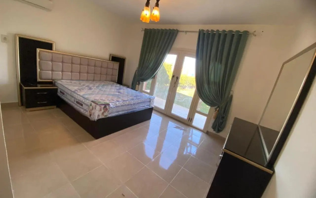 فيلا لاسيرينا ريزورت السخنه صف اول بحر 600مm11