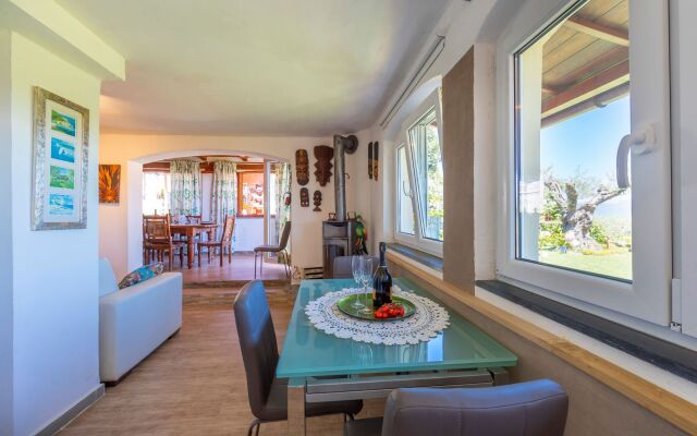Casa Punta Bianca