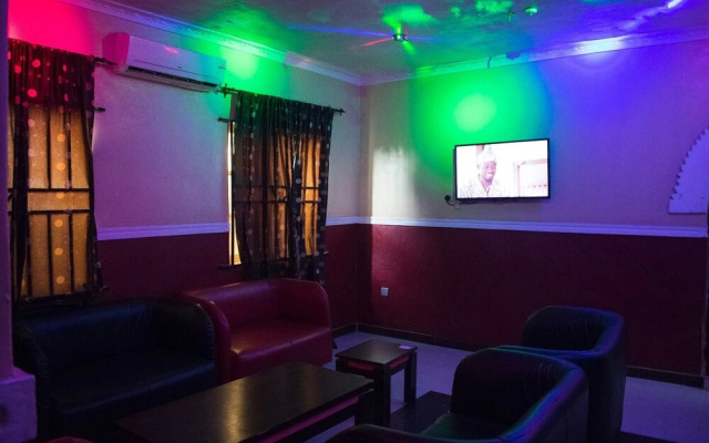 Oklarsus Hotel & Suites