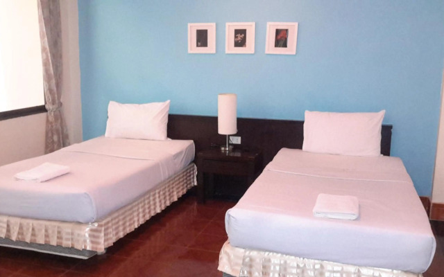 J Hotel