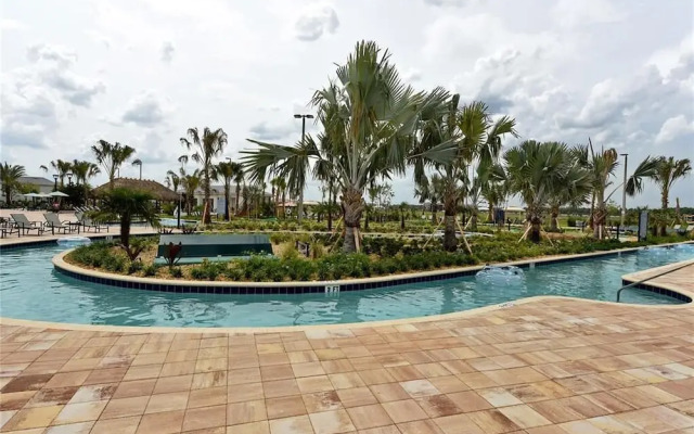 5021 Wa - Stunning Townhome With Private Pool