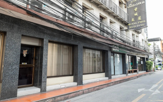 Muangphol Mansion
