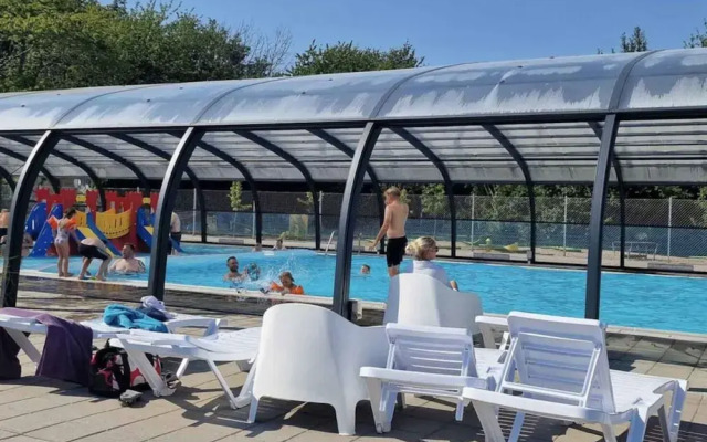 6 Person Holiday Park Home in Malling