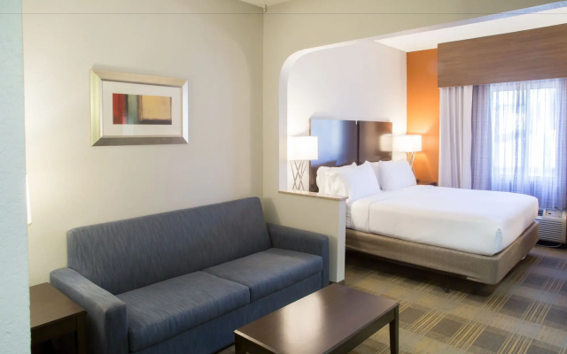 Holiday Inn Express Hotel & Suites Oxford by IHG