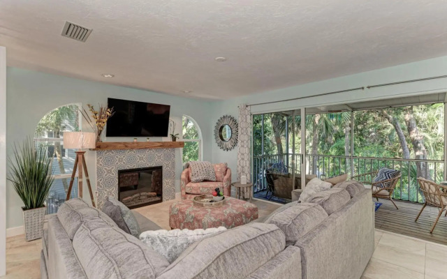 Island Serenity - 6250 Holmes #54