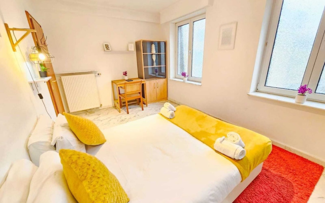 Smart Retreat next to Luxembourg Station