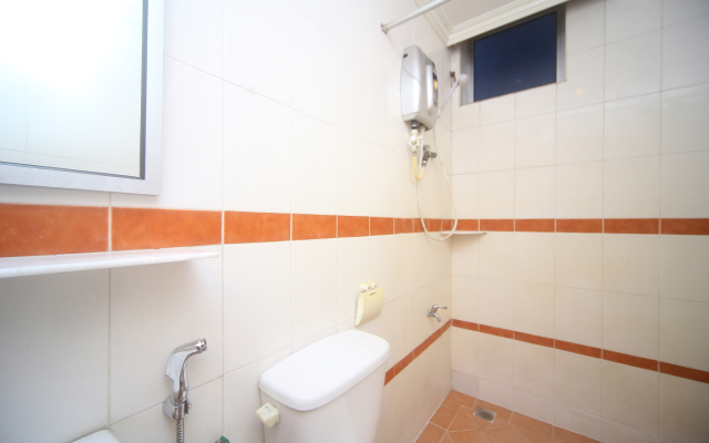 OYO 1027 Hotel London