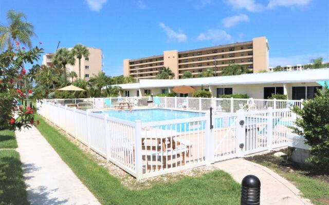 Jamaica Royale - 074 - 2 Br Villa