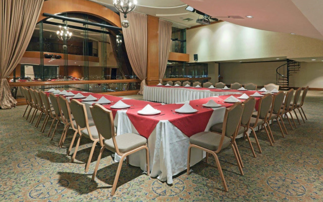 Best Western Plus Nuevo Laredo Inn & Suites