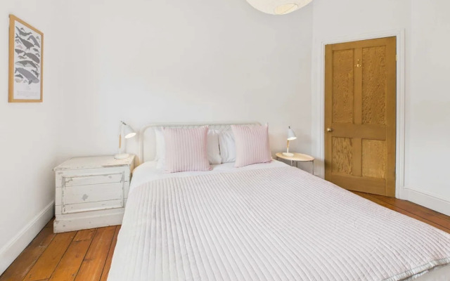 Host Stay Salty Place