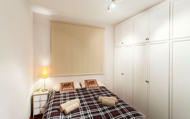 Centric Apartment Fira