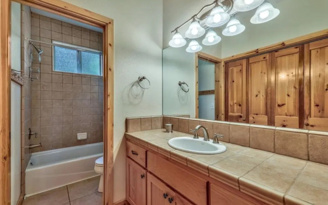 Das Waldhaus 1973p 3 Bedroom Home