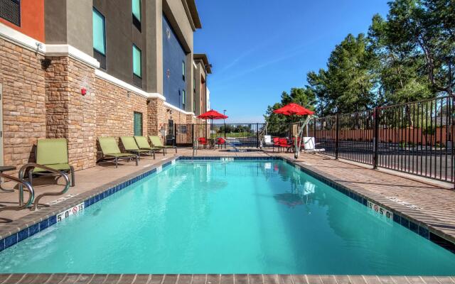 Hampton Inn Fresno Airport