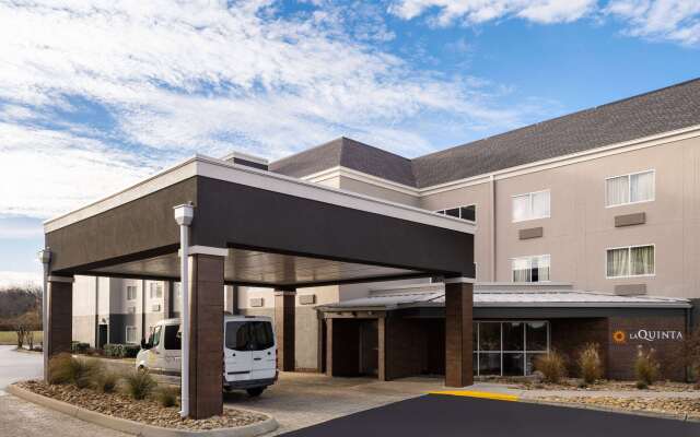 La Quinta Inn & Suites by Wyndham Knoxville Airport