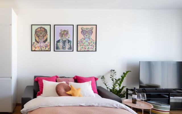 Urban Chic Residences