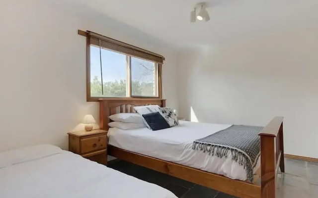 Steeles Island Retreat