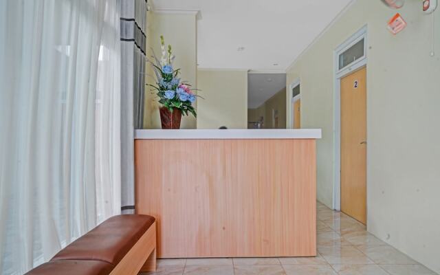 OYO 90804 Oma Uti Homestay Syariah
