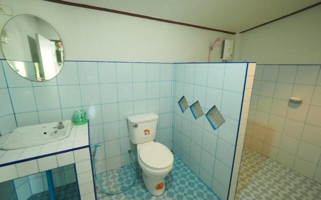 Baan Suanjarean Resort