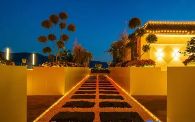 Tengchong Yuzhou Hot Spring Hote