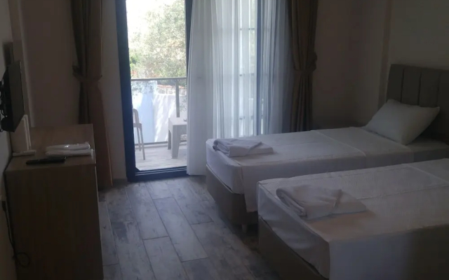 Deniz Otel