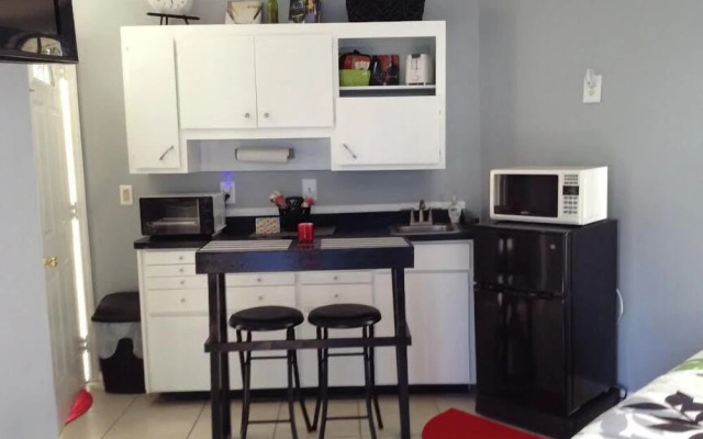 Paradise Cove at Lemon Bay