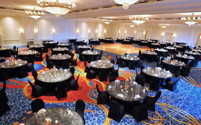 Renaissance Portsmouth-Norfolk Waterfront Hotel