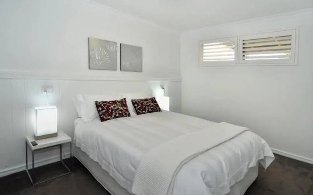 Albany Central Apartments