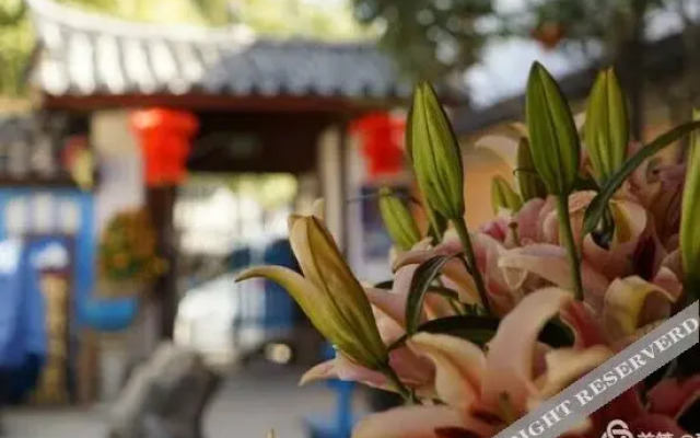 Xiaozhen Shiguang Inn