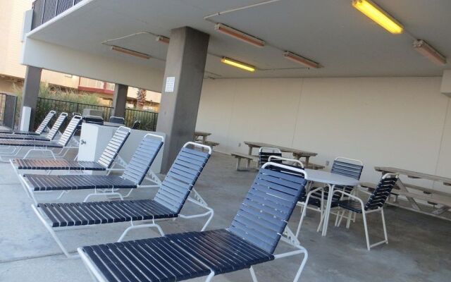 Island Winds West 170