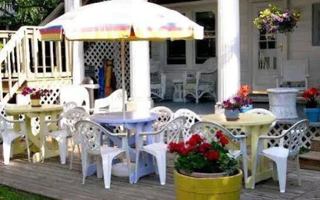 Rehoboth Guest House - Adults only