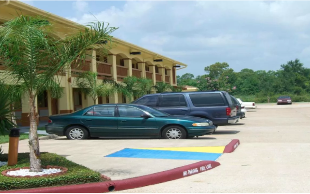 Americas Best Value Inn & Suites Alvin Houston