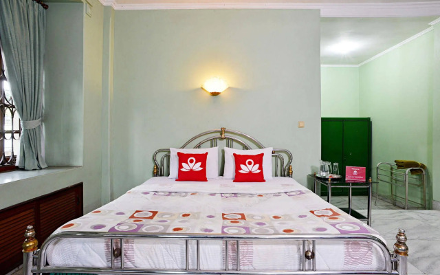ZEN Rooms Villa Duta