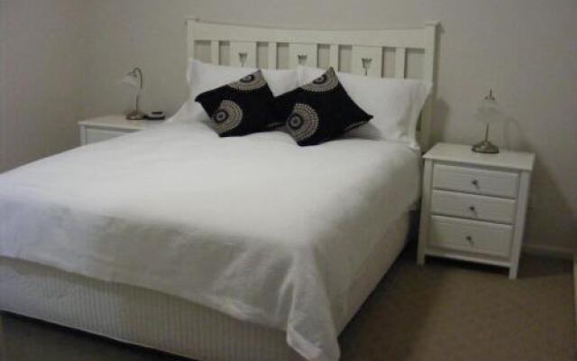 Fairways Bed & Breakfast at Jerilderie