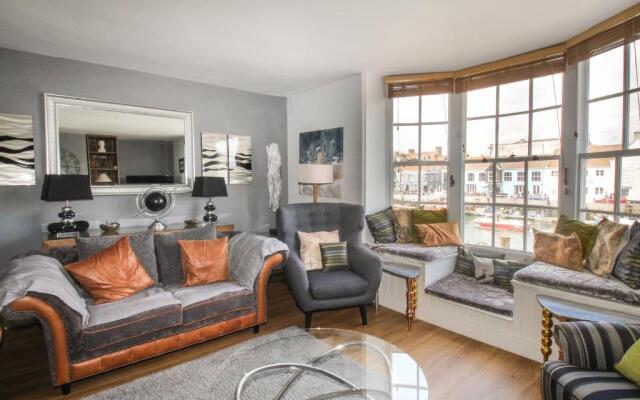 Harbourside House