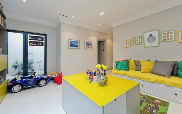 7bed Notting Hill W/garden, Games Room & Parking