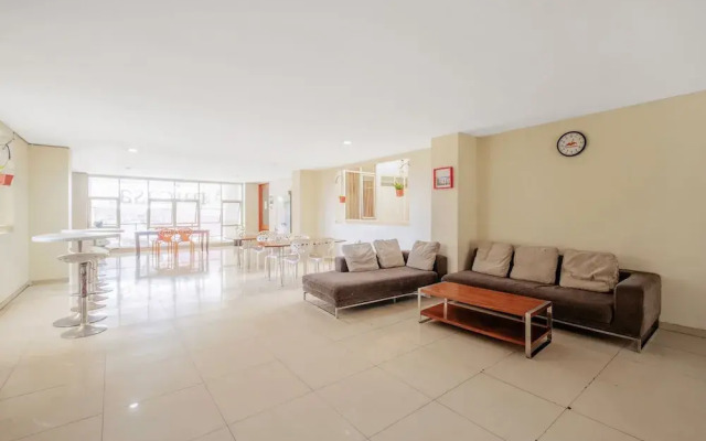 Collection O 818 Micasa Residence