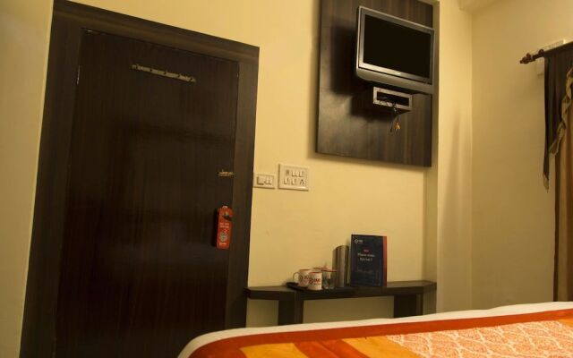 OYO 1049 Nirman Nagar